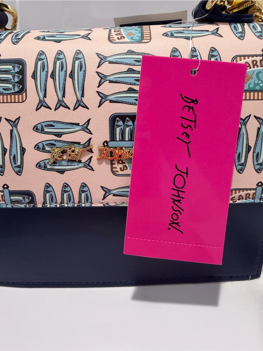 Betsey Johnson Sardine Print Novelty Top Handle Crossbody
Bag NWT - Picture 3 of 7